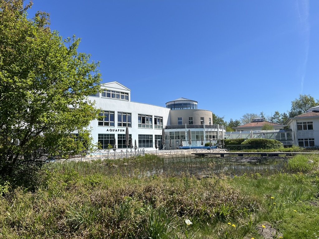Schwimmbad im Grünen